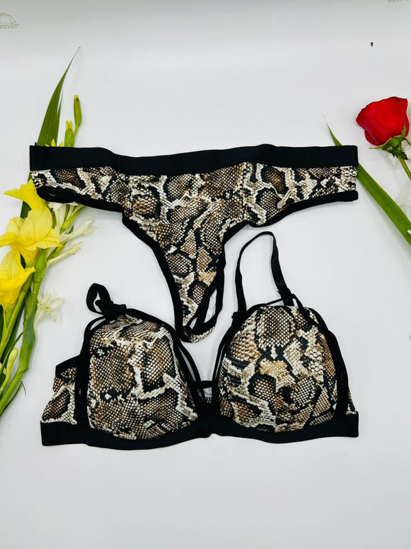 Snake Print Free Size Bra Set 🐍 – Stylish & Comfortable | LadyCurve | Free Size